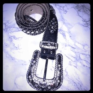 BB SIMON SIZE 32 BELT. TRADE FOR SIZE 33 OR 34